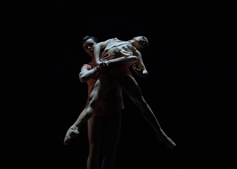Dancers Sirui Liu & David Morse during Near Light by Ma Cong
